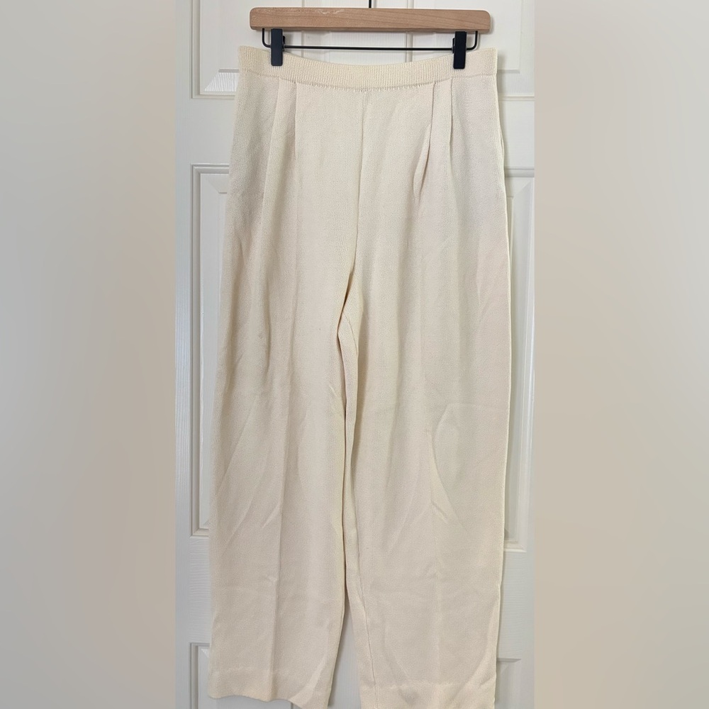 St. John Collection Cream suit pant SET w/blazer and pant size 10 - Picture 4 of 5